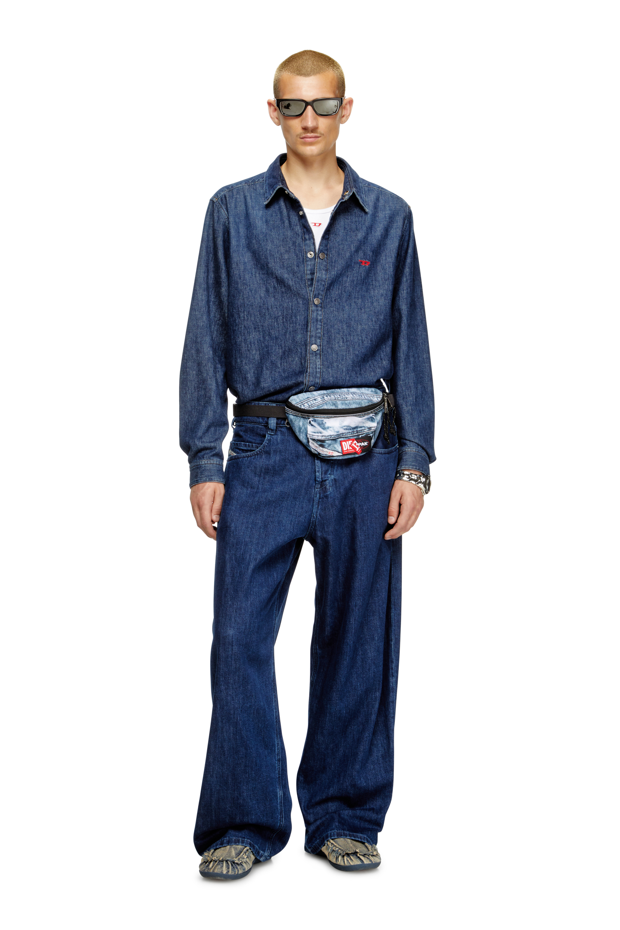 Diesel - DIESEL SPRINGER, Marsupio in denim trompe l'oeil Unisex in Blu - 2
