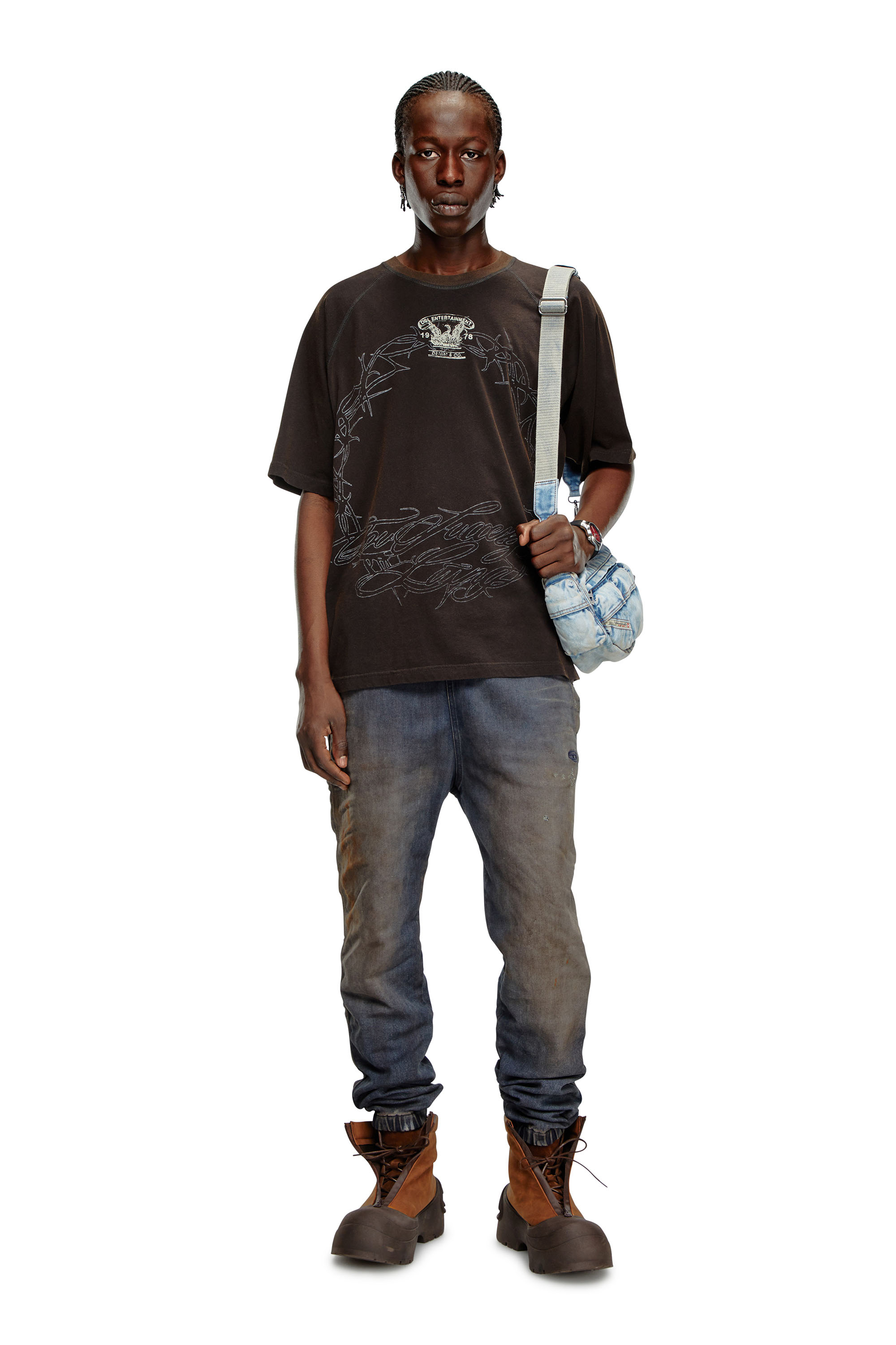 Diesel - T-ROXT-Q1, Homme T-shirt avec imprimé inside-out in Noir - Image 2