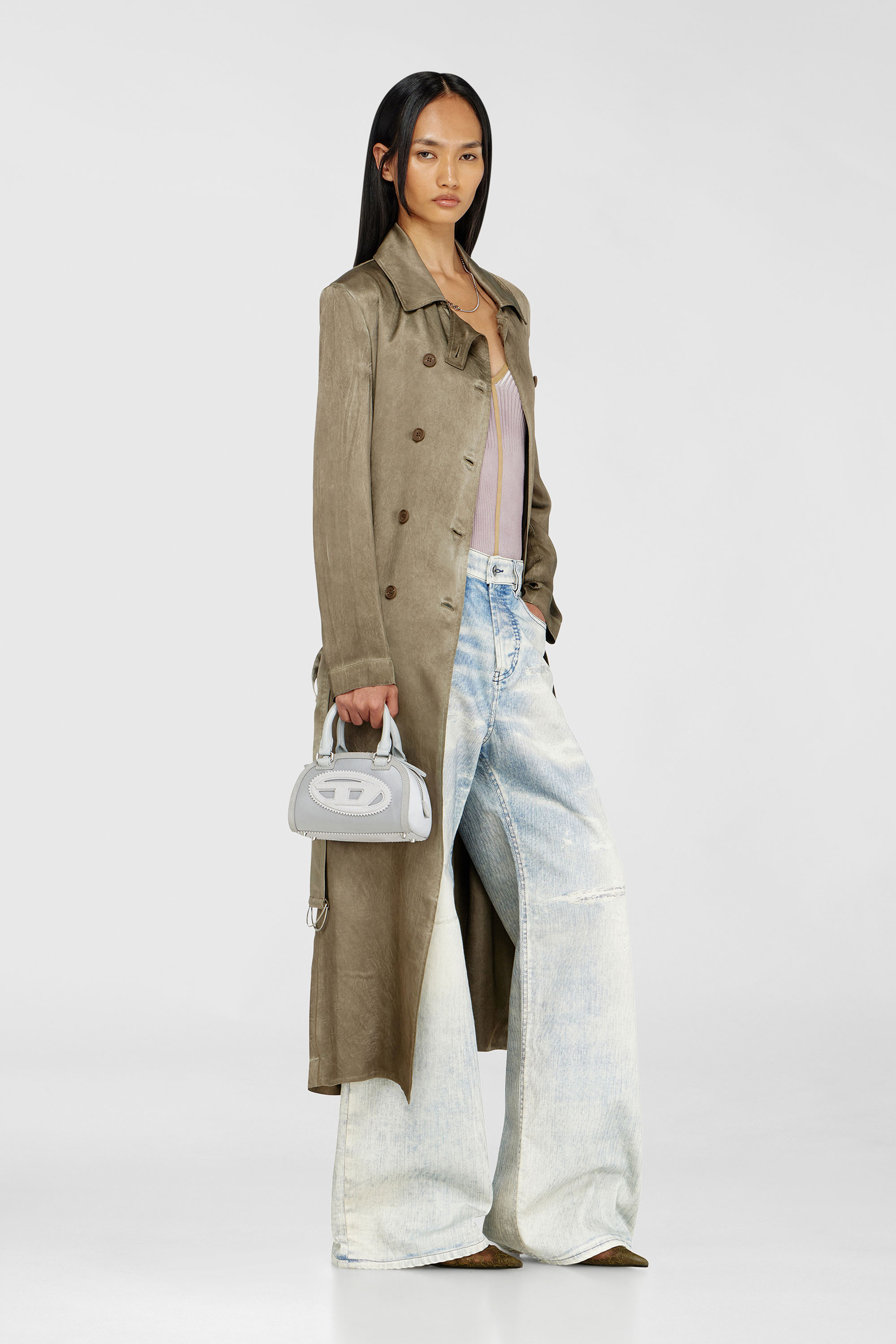 Diesel - G-LADES, Trench coat in raso effetto stropicciato Donna in Marrone - 2