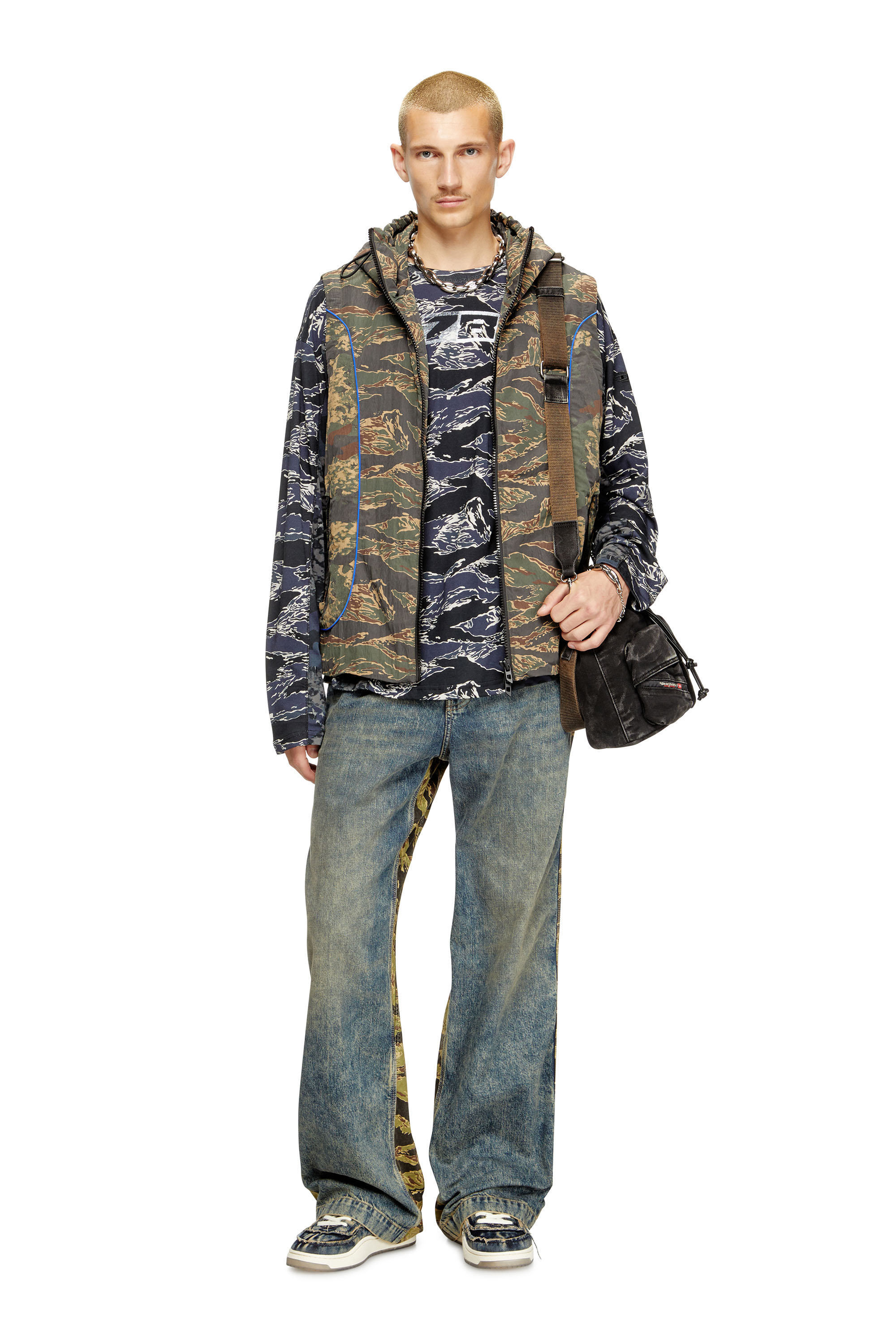 Diesel - T-BOXT-LS-CURT, T-shirt à manches longues avec imprimés camouflage mélangés Homme in ToBeDefined - 2