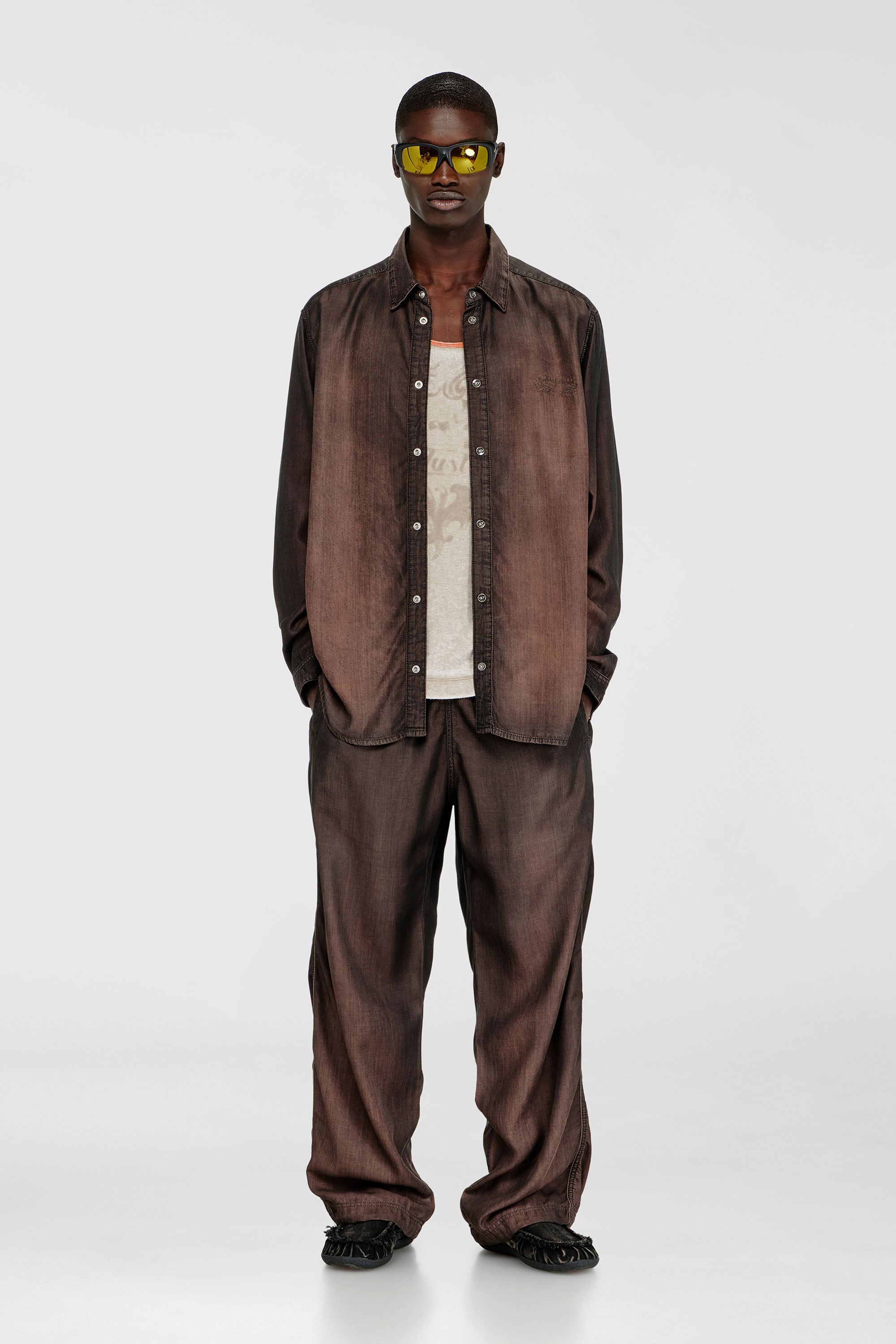 Diesel - D-SIMPLY-S16, Herren Hemd aus flie&szlig;endem, beschichtetem Denim in Braun - 2