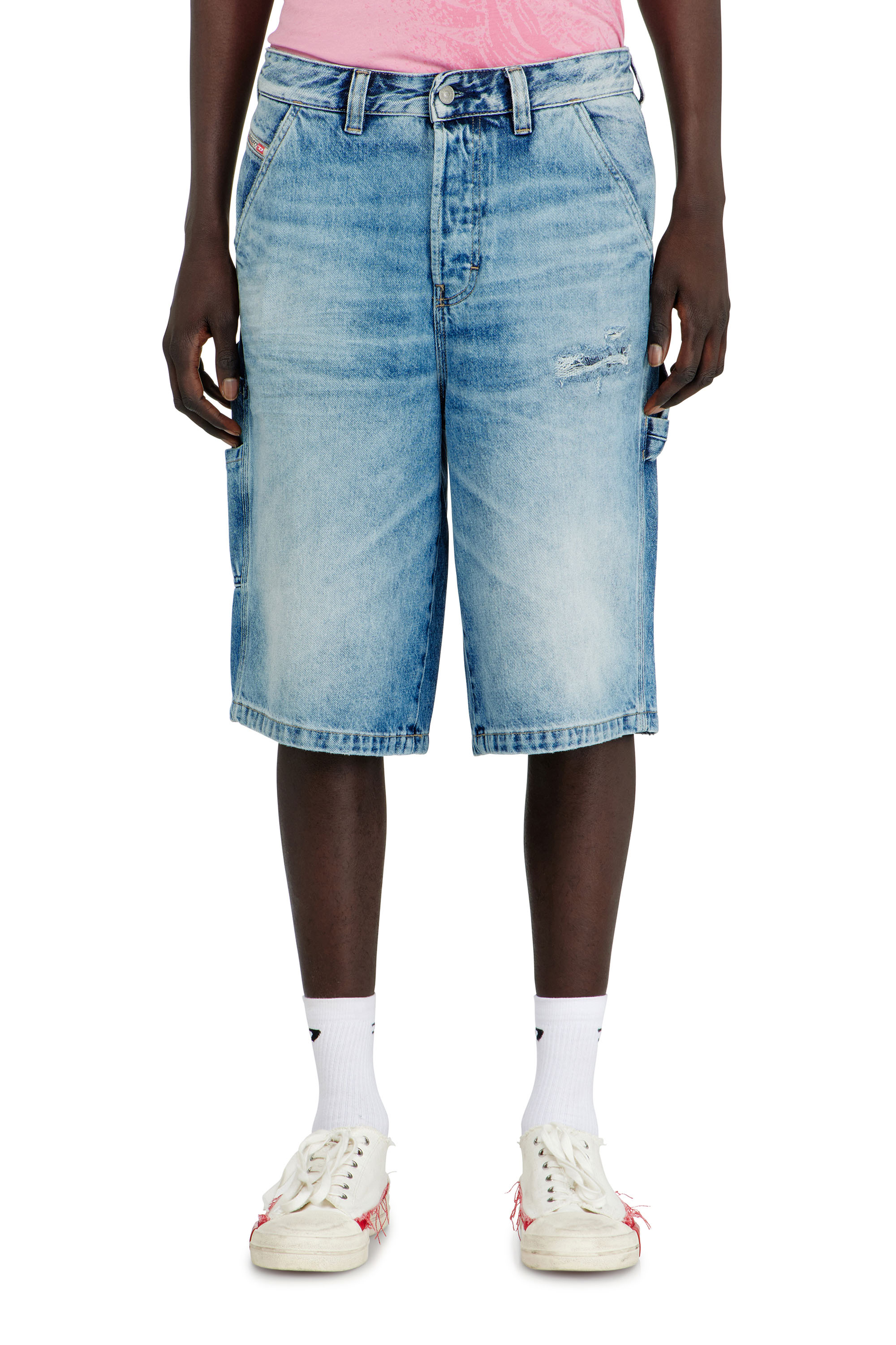 Diesel - D-LIVERY-W-SHORT, Short Relaxed en denim fluide avec abrasions Homme in Bleu - 2