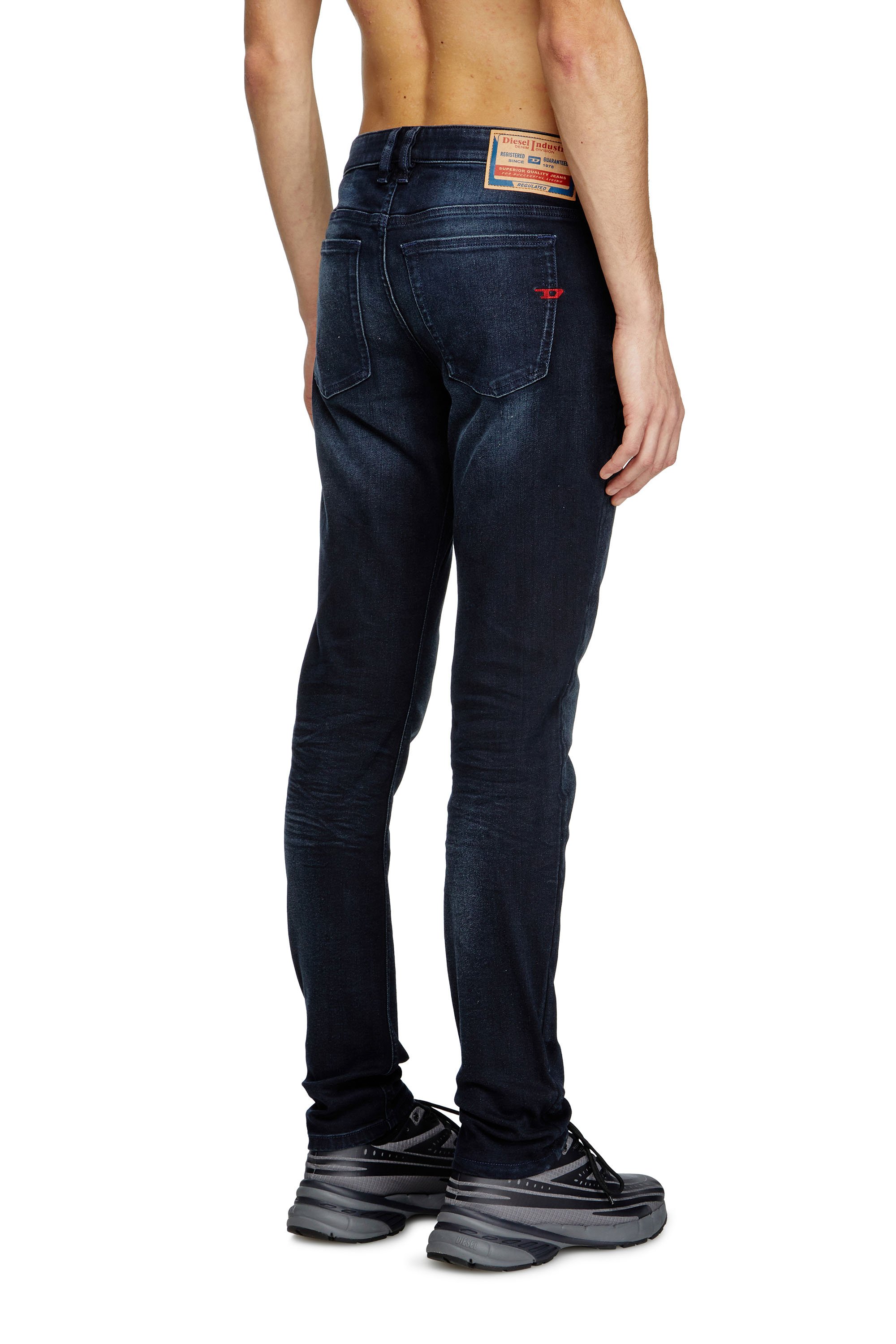 Diesel - Skinny Jeans 1979 Sleenker 0BMBU Homme, Bleu Foncé - Image 3