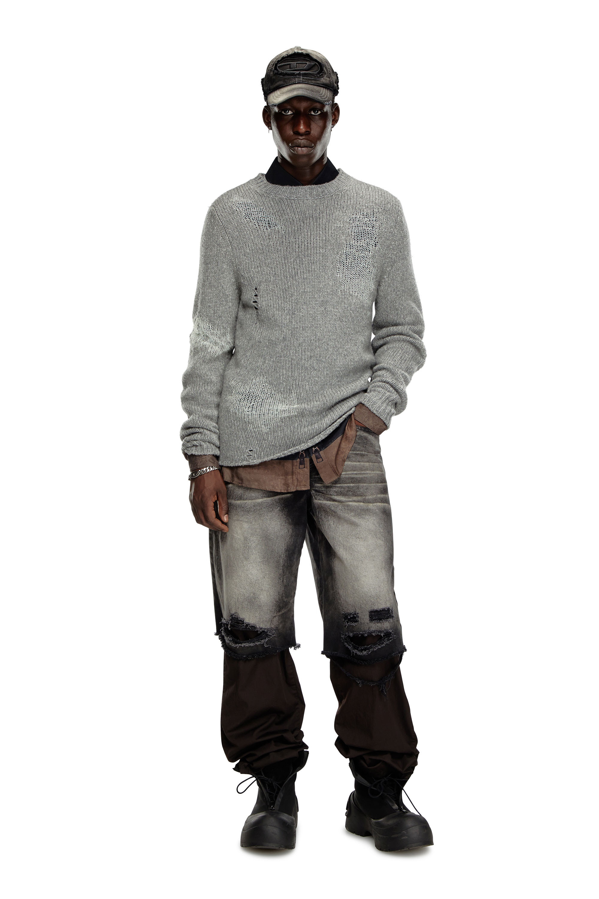 Diesel - K-NORMAN, Maglia distressed in misto lana Uomo in Grigio - 2