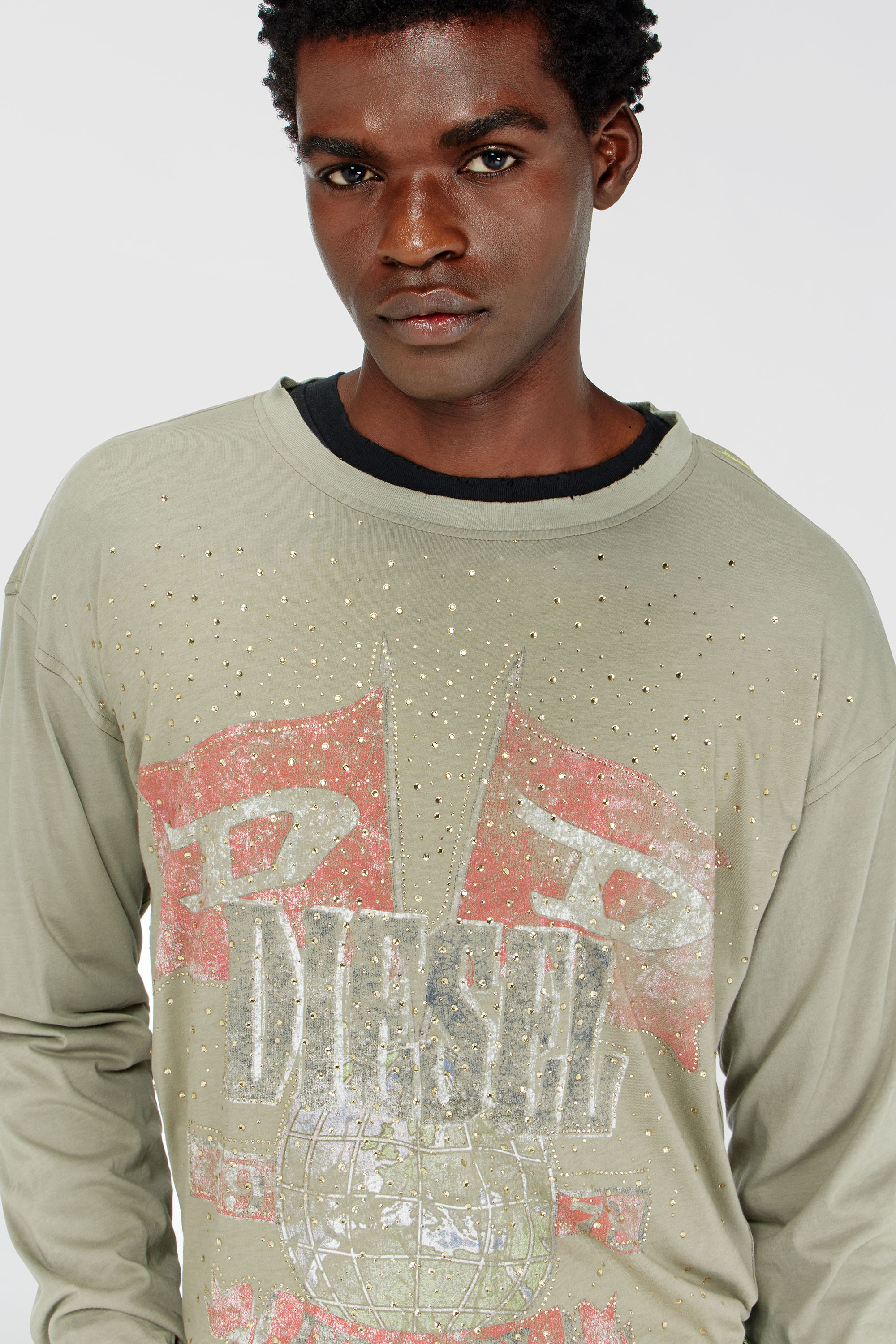 Diesel - T-GERI-LS-A, T-shirt a manica lunga con grafiche da concerto e cristalli Uomo in ToBeDefined - 5