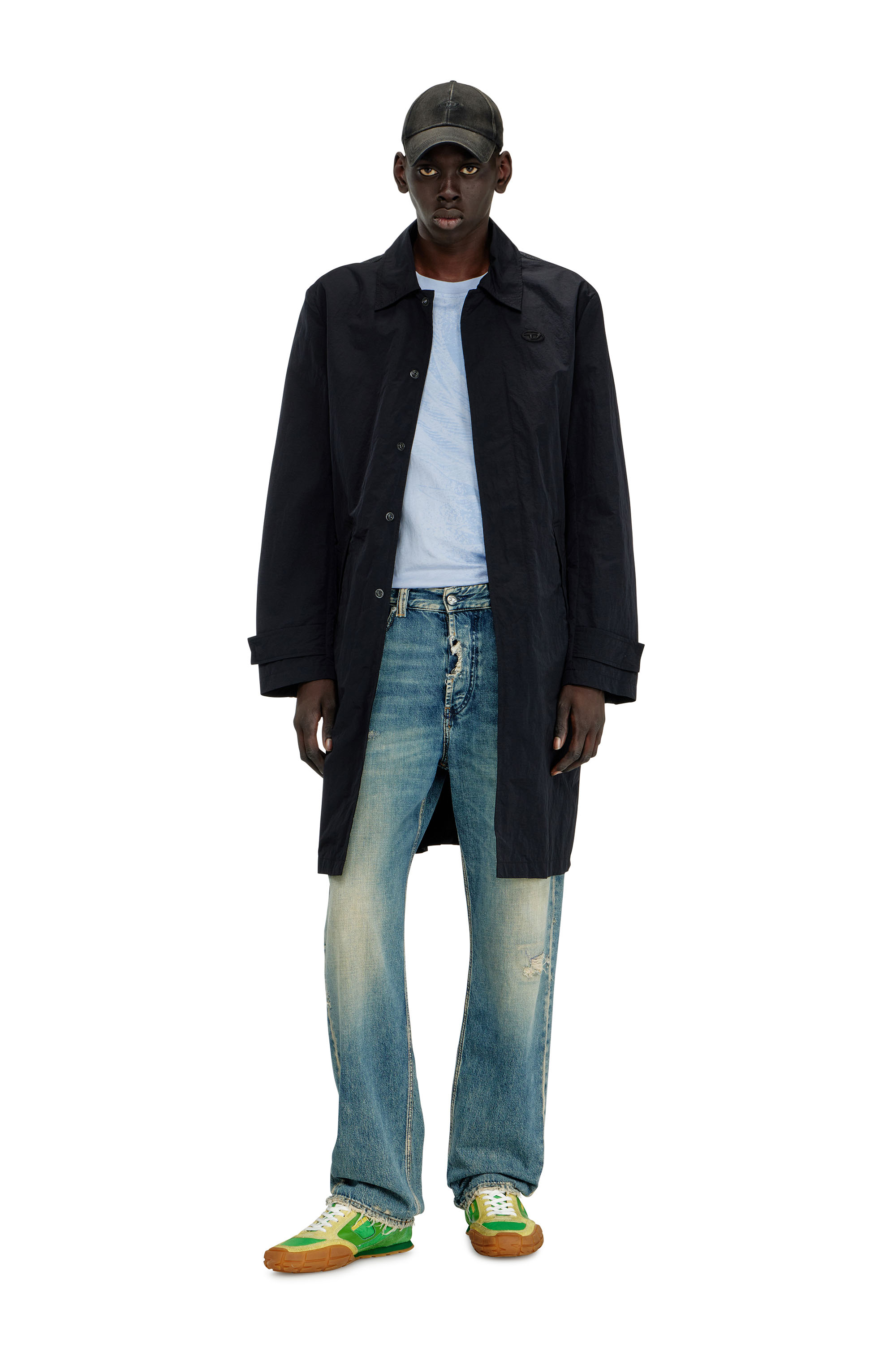 Diesel - J-BURHAT, Manteau en nylon &agrave; finition froiss&eacute;e brillante Homme in Noir - 2
