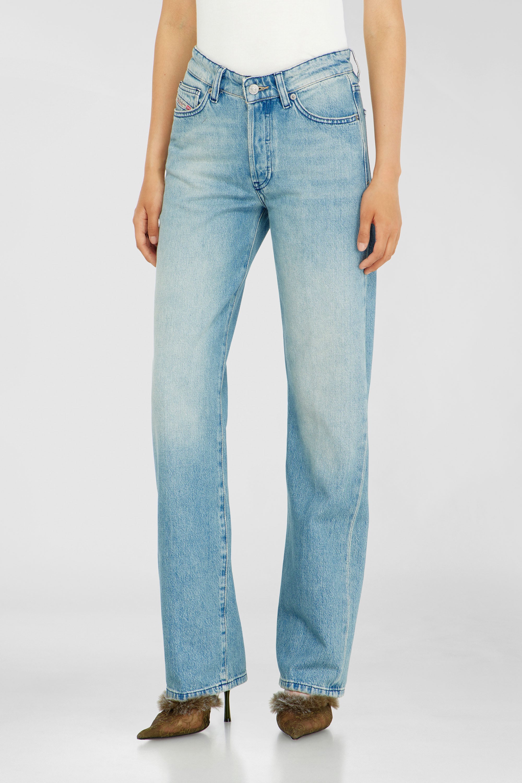 Diesel - Regular Jeans 1971 D-Sent 0BEBF Femme, Bleu Clair - Image 1