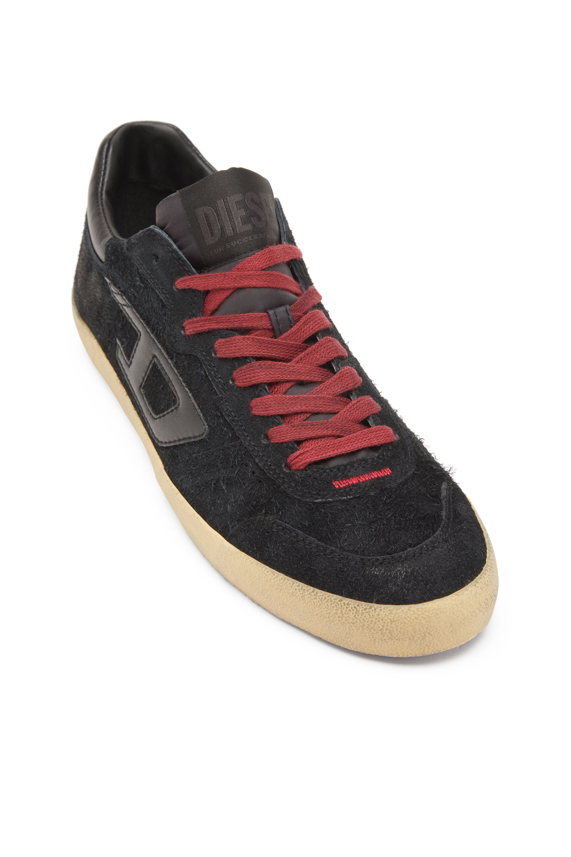 Diesel - S-LEROJI LOW, S-Leroji-Sneakers effet vieilli en cuir suédé poilu Homme in Noir - 6