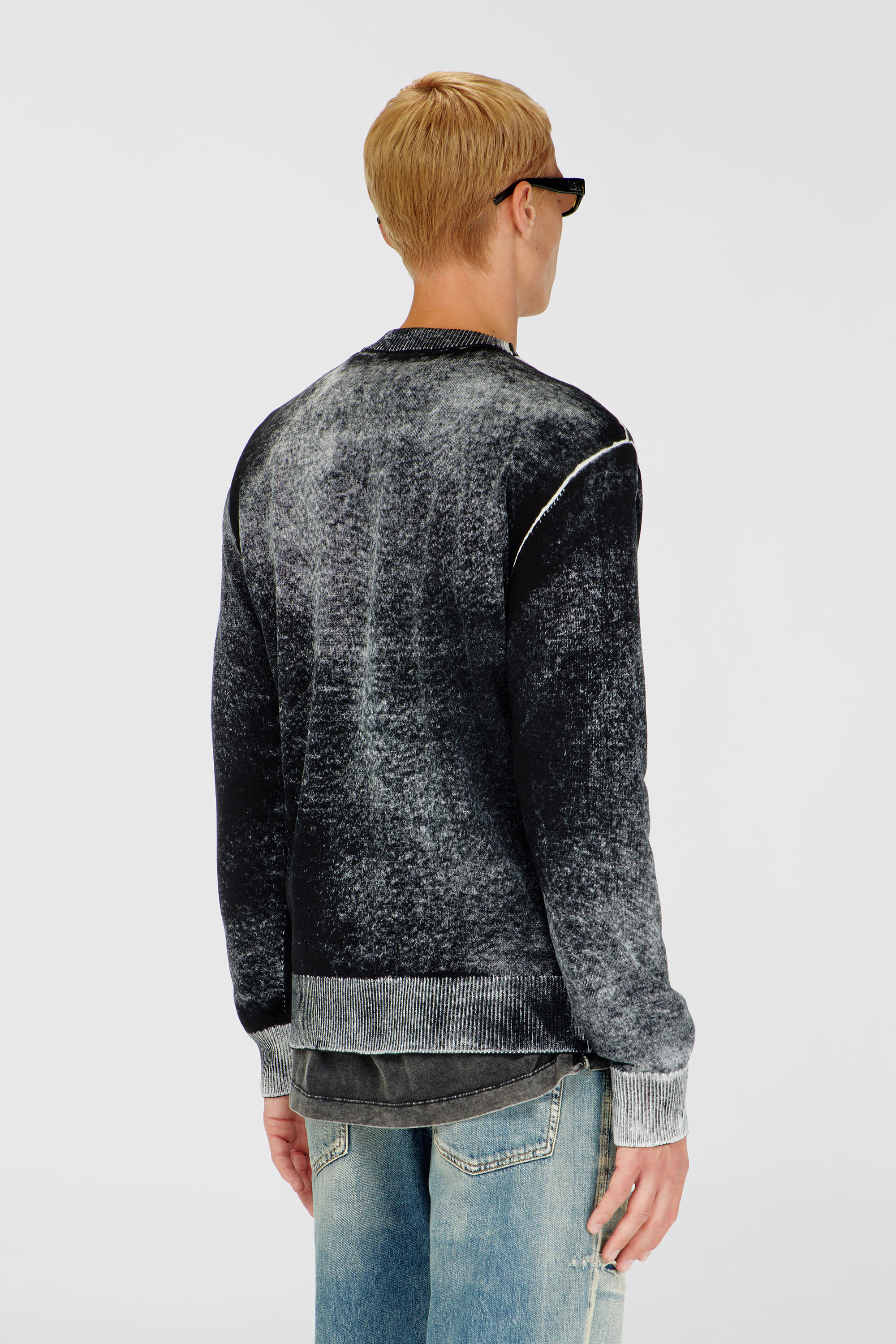 Diesel - K-LAURENT, Maglia con stampa interna sfumata Uomo in Nero - 4