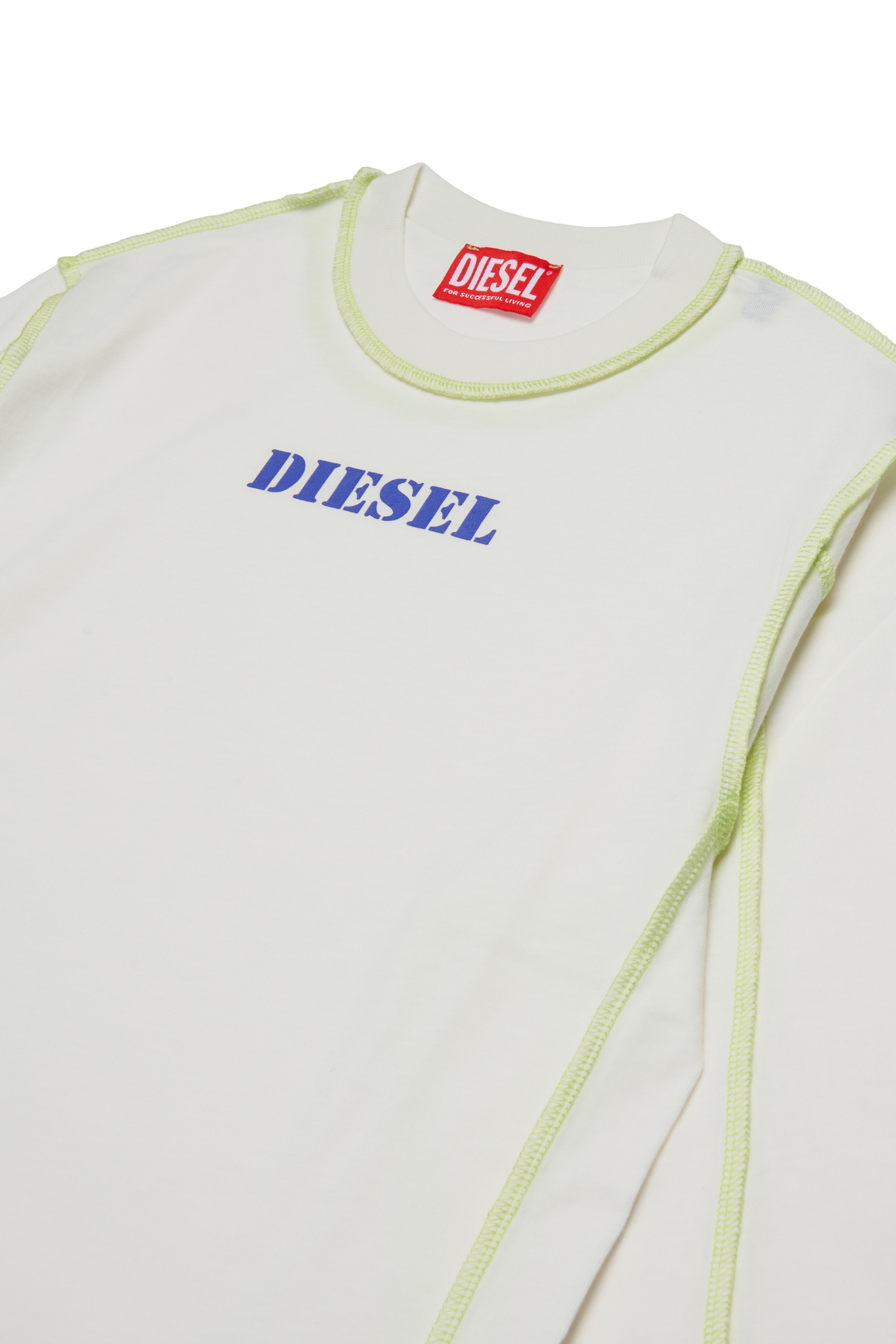 Diesel - TCRAORLS OVER, T-shirts in cotone con cuciture a contrasto Uomo in Bianco - 3