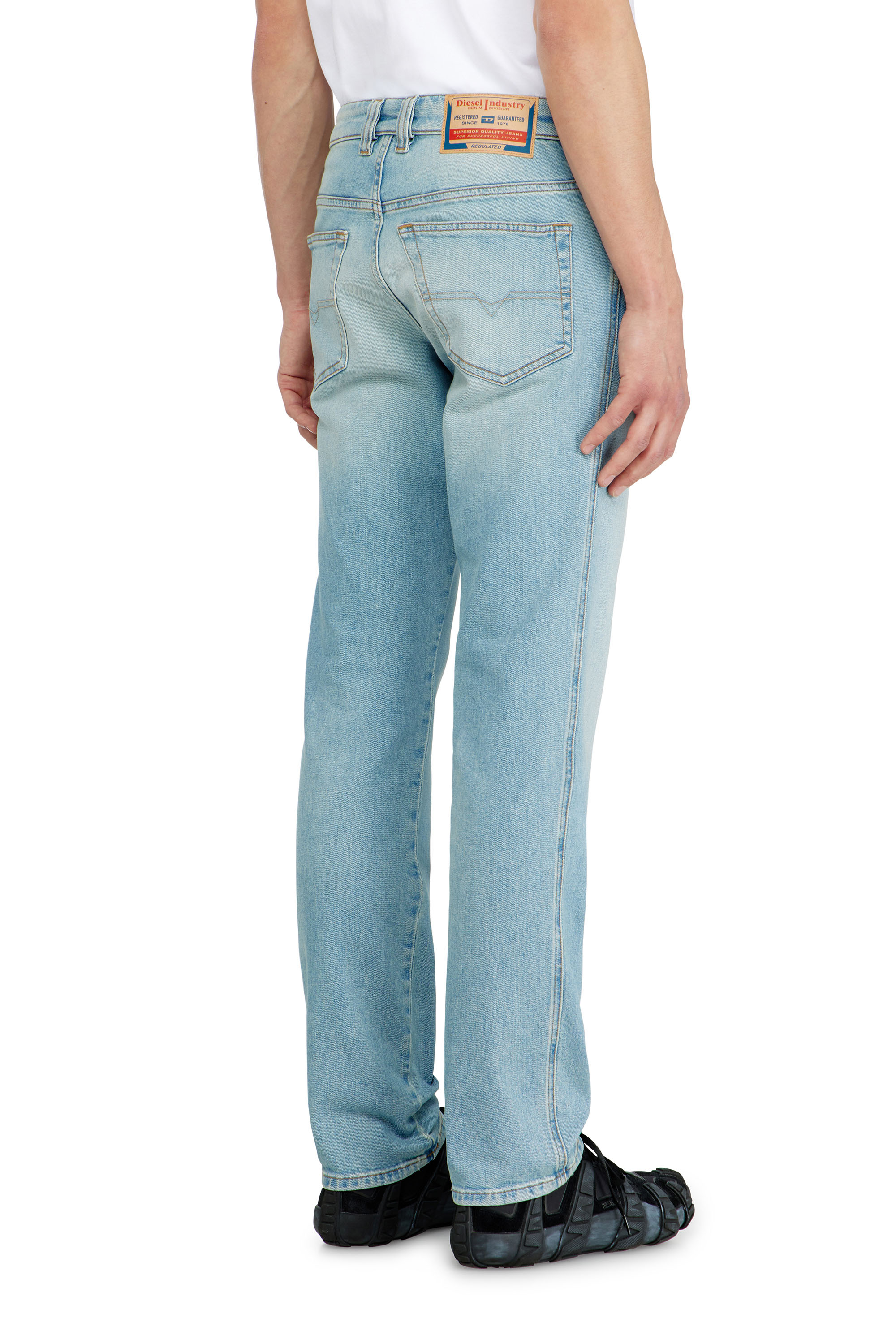 Diesel - Slim Jeans 1993 D-Vyl 0HDBI Homme, Bleu Clair - Image 5