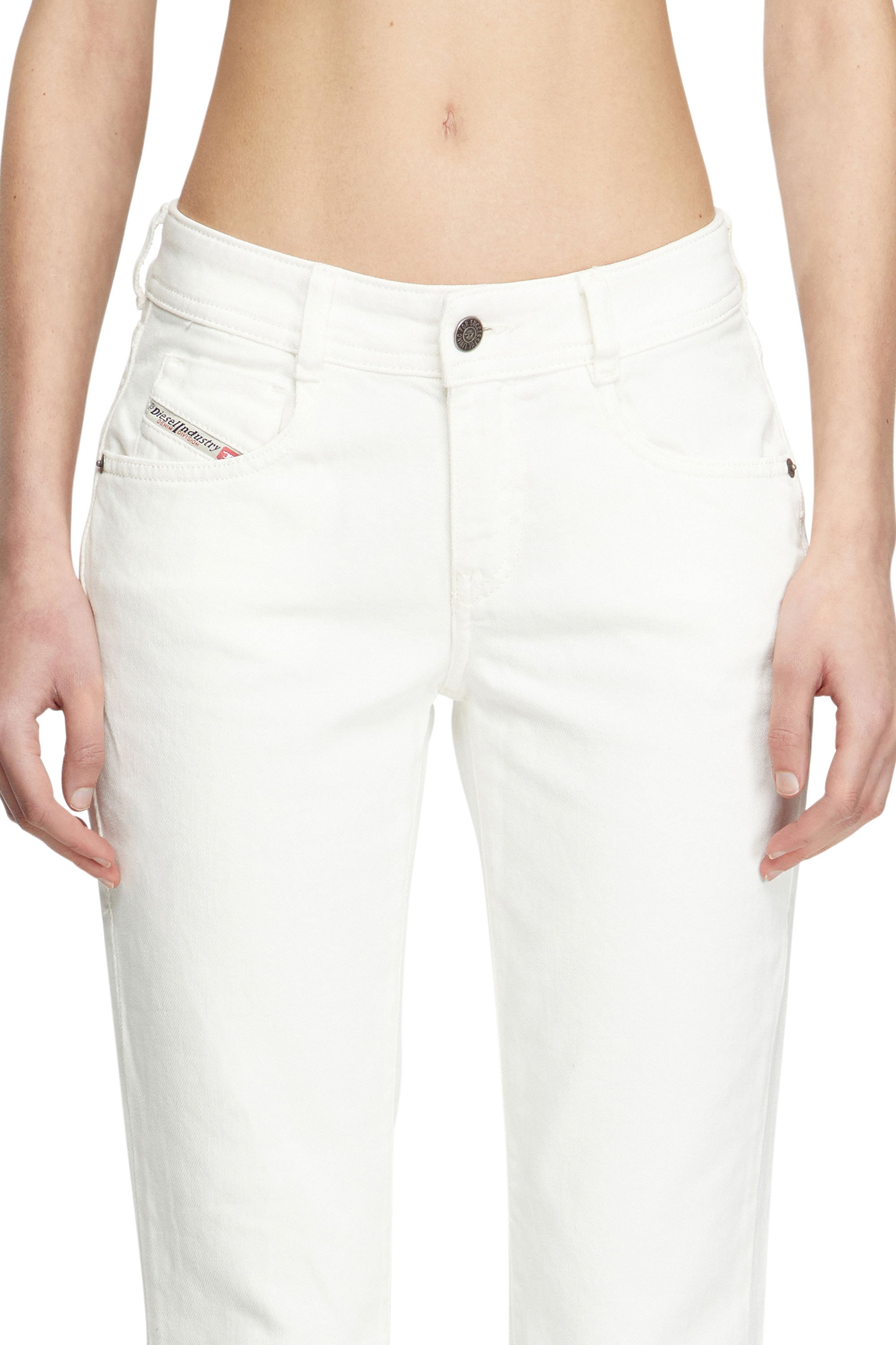 Diesel - Bootcut Jeans 1969 D-Ebbey 09D63 Femme, Blanc - Image 5